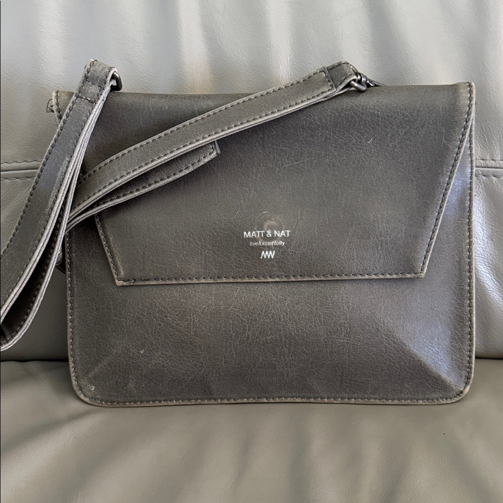 Matt & Nat Vegan gray leather Wristlet Crossbody Bag